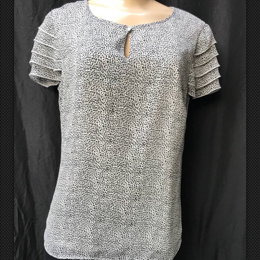 Banana Republic Women’s blouse size 6 animal print - Picture 1 of 8